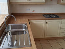 Cudington Kitchen 01